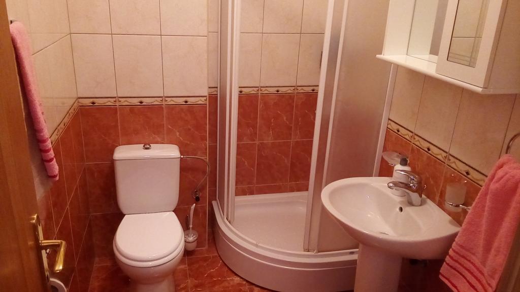 Apartman Ozi Petrovac Exterior foto